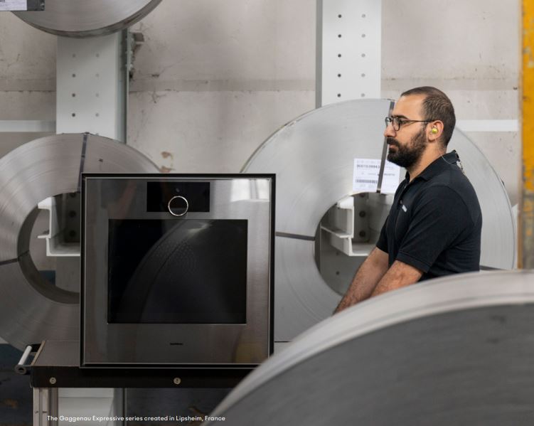 Load video: New Series from Gaggenau