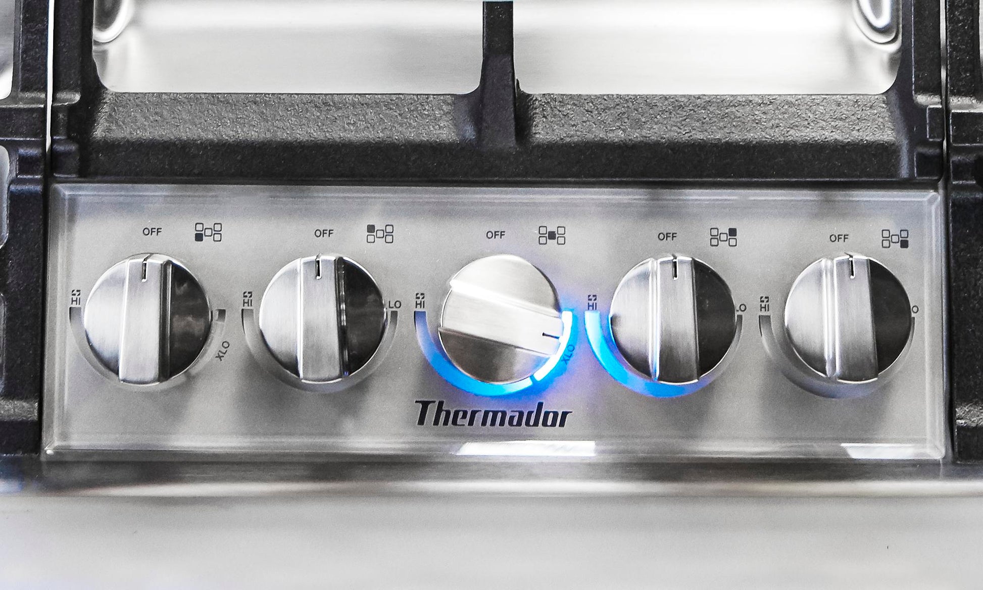 16805551_SGSXP365TS-Thermador-Cooktops-Illuminated-Control-Panel_def