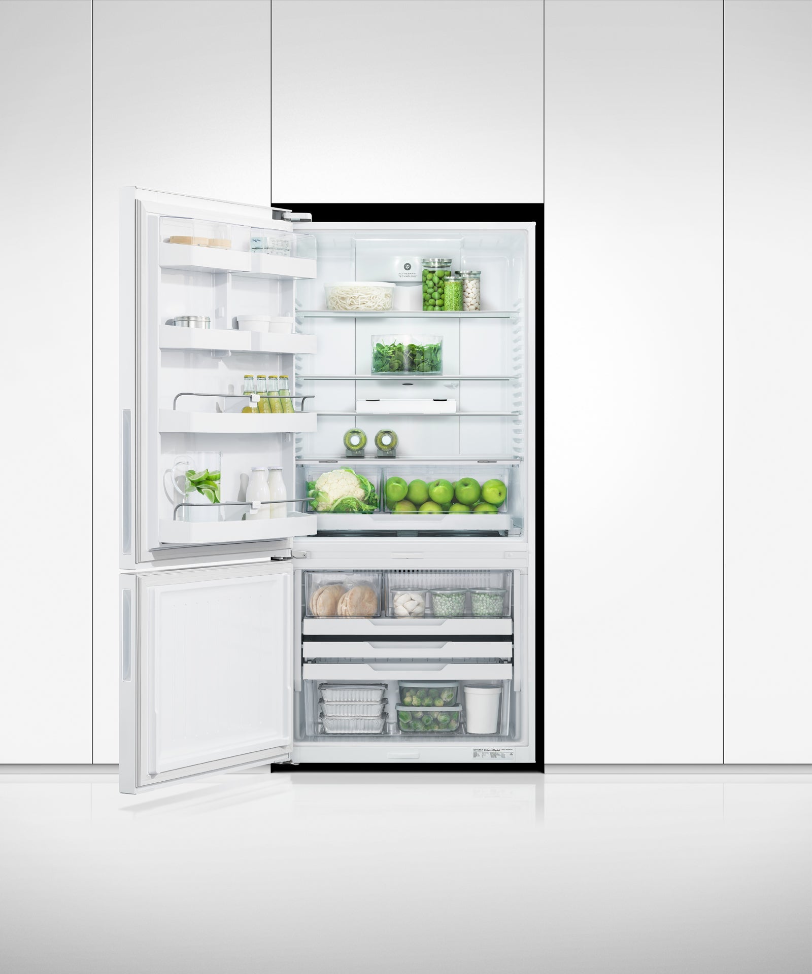 Freestanding Refrigerator Freezer, 32", 17.5 cu ft, pdp