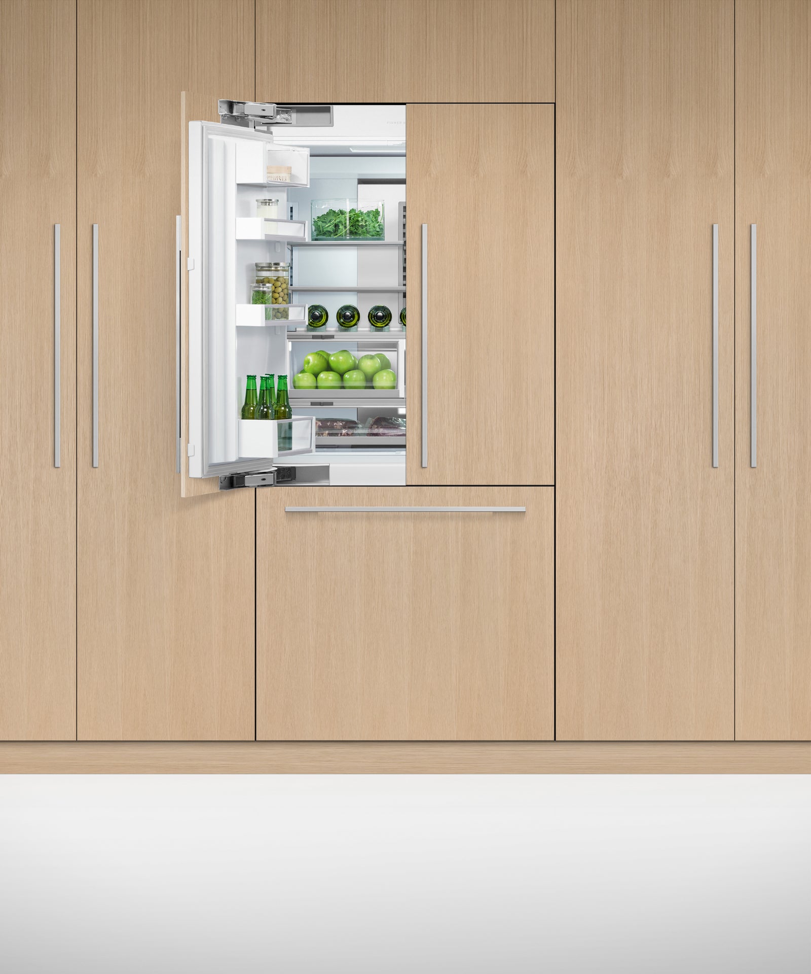 900mm integrated clearance fridge freezer